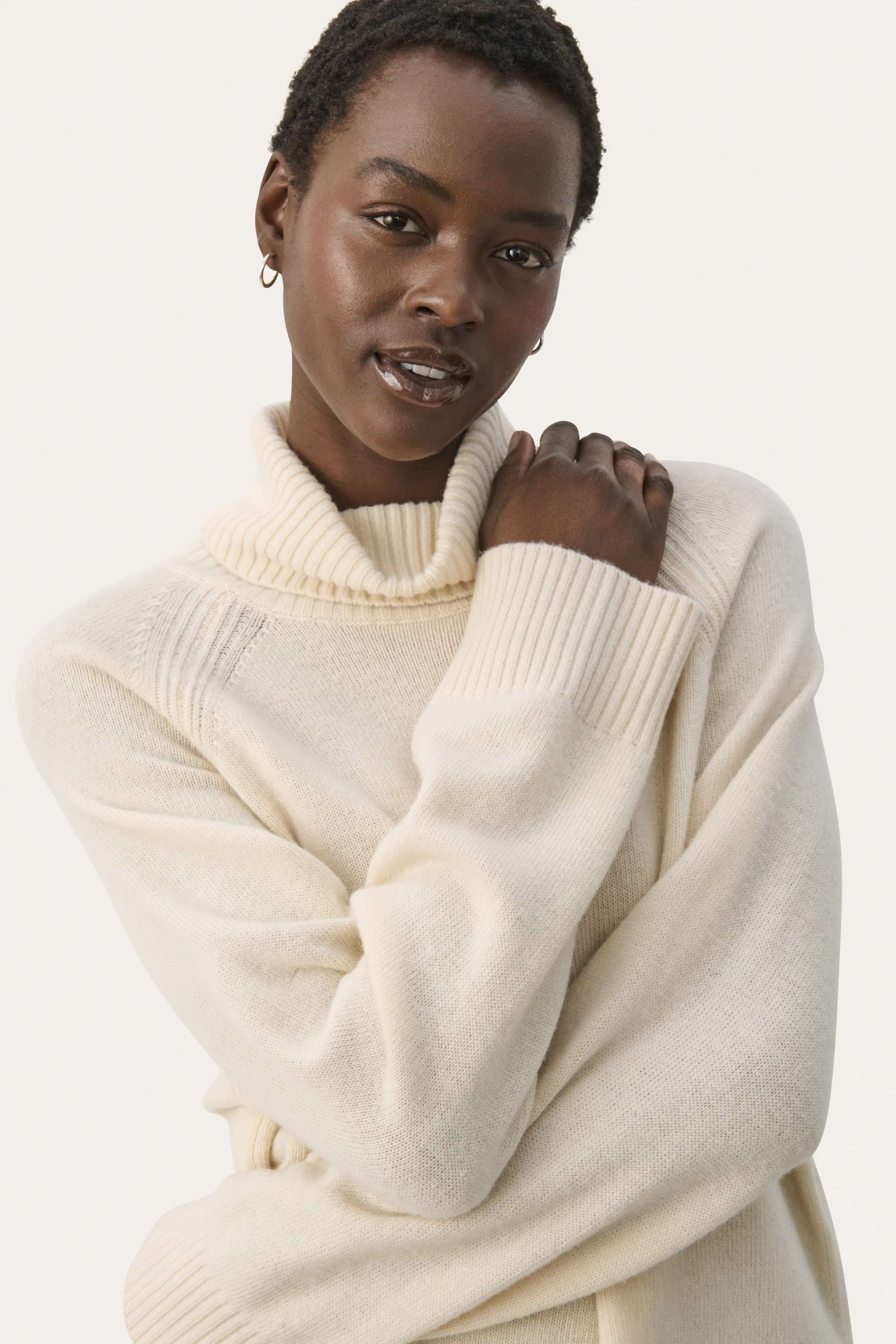 LeightonPW Pullover